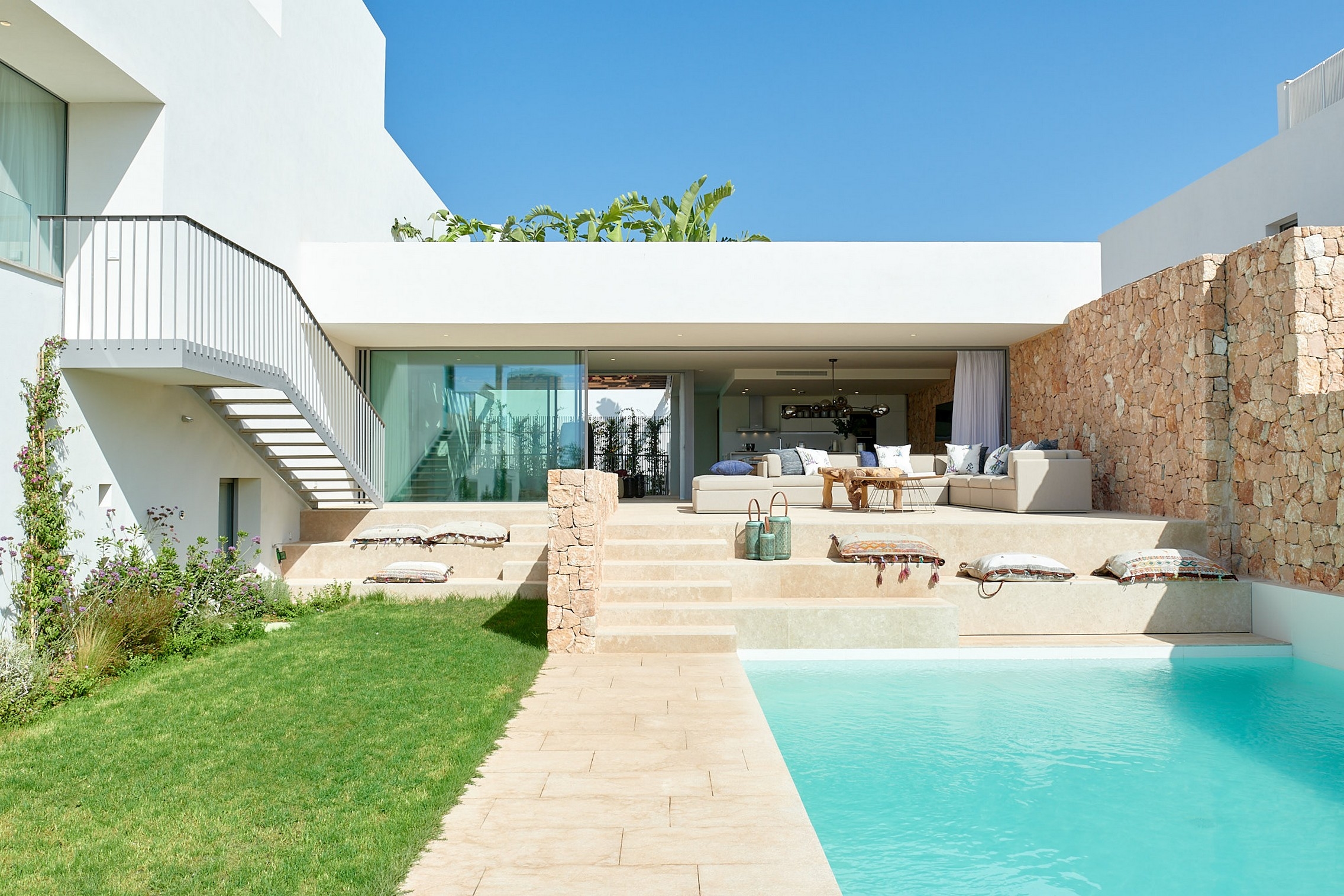 Buy Or Rent Luxury Villas Apartments Houses In Ibiza